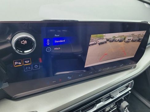 New 2026 Chevrolet Traverse LT image 30