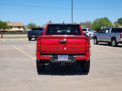 New 2026 Toyota Tacoma SR5 AWD/4WD image 8