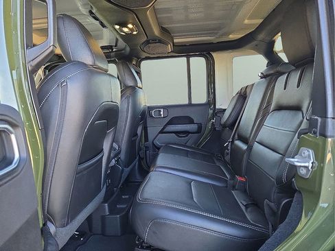 Used 2021 Jeep Wrangler Unlimited Sahara image 14