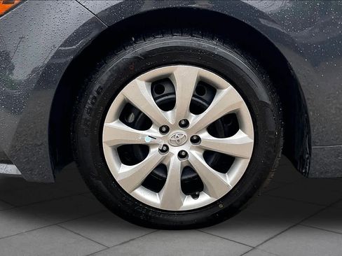 Used 2024 Toyota Corolla LE FWD image 11