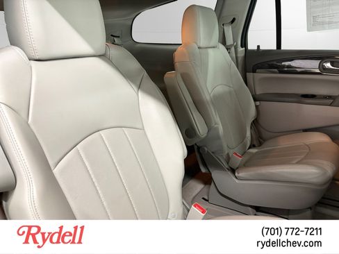 Used 2016 Buick Enclave Leather AWD/4WD image 18