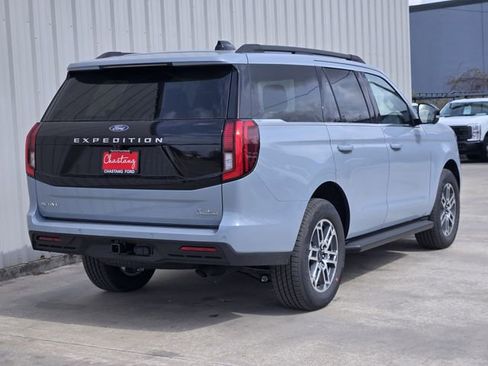 New 2026 Ford Expedition Active RWD image 3