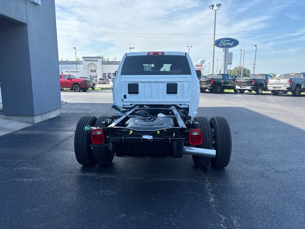 New 2026 RAM 3500 Big Horn AWD/4WD image 7
