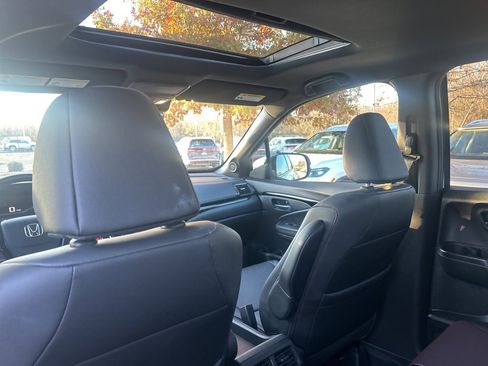 Used 2023 Honda Ridgeline Black Edition image 29