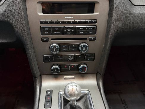 Used 2010 Ford Mustang GT RWD image 23