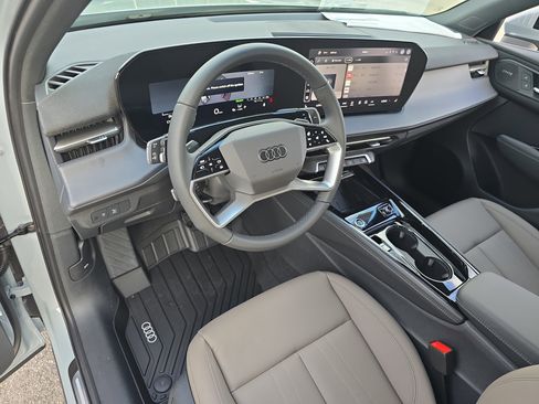 New 2026 Audi Q3 quattro 2.0T image 16