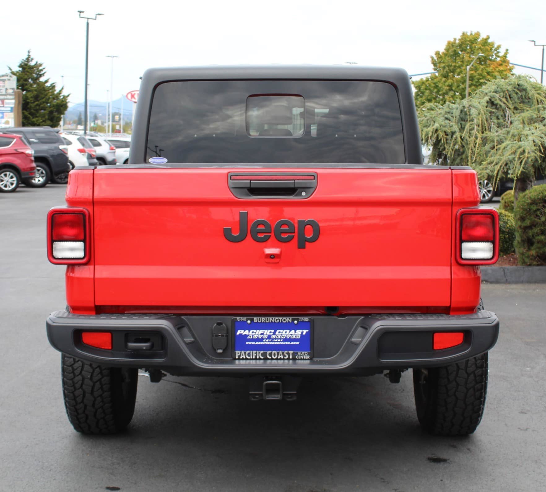 Used 2024 Jeep Gladiator Sport AWD/4WD image 5