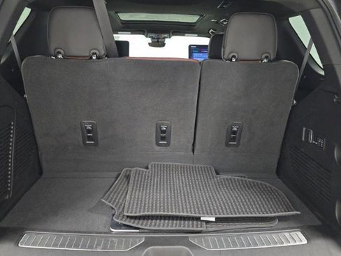 Used 2023 GMC Yukon Denali Ultimate image 15