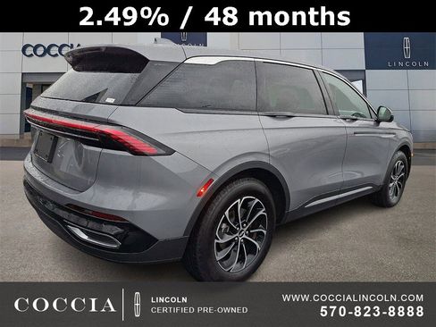 Certified 2025 Lincoln Nautilus Premier w/ Equipment Group 102A image 4