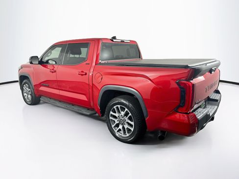 Used 2022 Toyota Tundra SR5 w/ SR5 Premium Package AWD/4WD image 5
