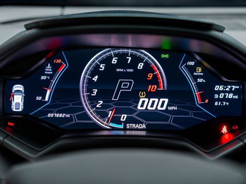 Used 2021 Lamborghini Huracan EVO RWD image 56