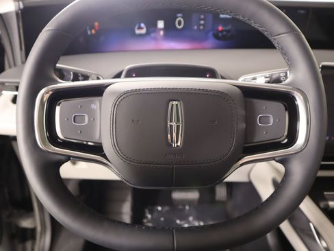 New 2026 Lincoln Nautilus Reserve AWD/4WD image 3