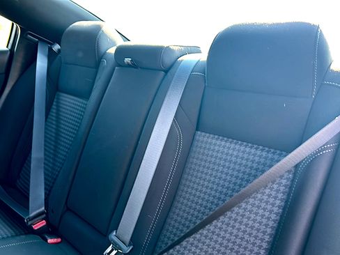 Used 2023 Dodge Charger SXT image 19