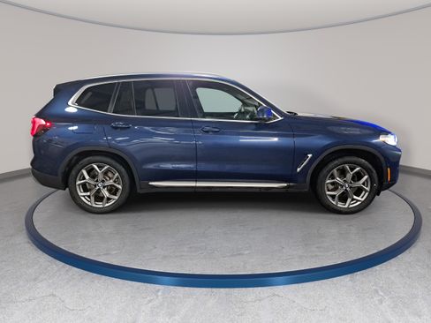 Used 2024 BMW X3 xDrive30i w/ Premium Package AWD/4WD image 5