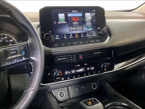 Used 2023 Nissan Rogue SL w/ SL Premium Package FWD image 8