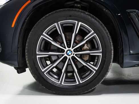 Used 2019 BMW X5 xDrive40i w/ M Sport Package AWD/4WD image 8