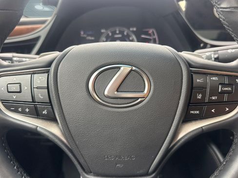 Used 2022 Lexus ES 350 w/ Premium Package FWD image 11