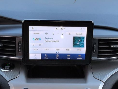 Used 2021 Ford Explorer XLT w/ Equipment Group 202A RWD image 18