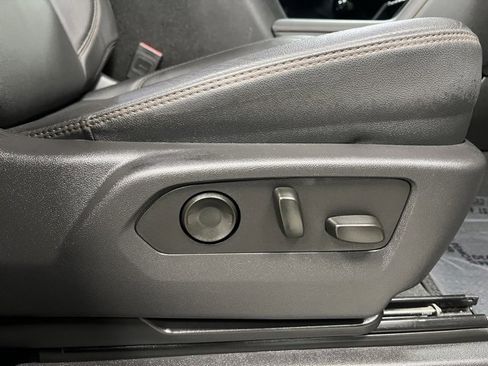 Used 2025 GMC Sierra 3500 AT4 w/ AT4 Premium Plus Package image 67