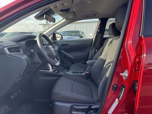 Certified 2024 Toyota Corolla Cross LE image 17