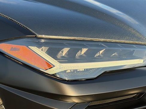 Used 2021 Lamborghini Urus AWD/4WD image 18