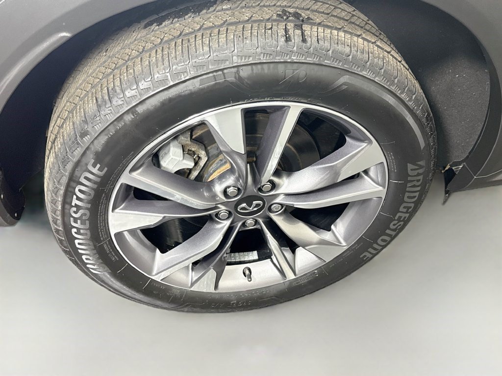 Used 2024 INFINITI QX60 Luxe AWD/4WD image 32