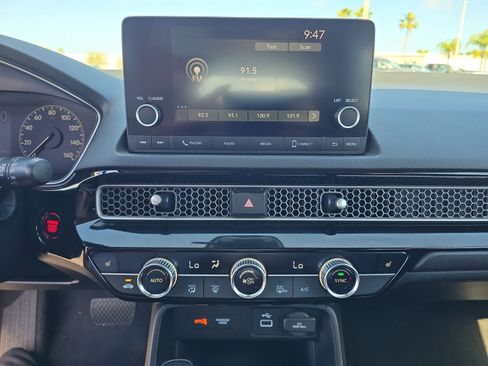 Used 2023 Honda Civic EX-L image 18