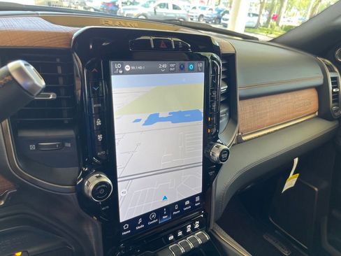 New 2024 RAM 2500 Limited image 11