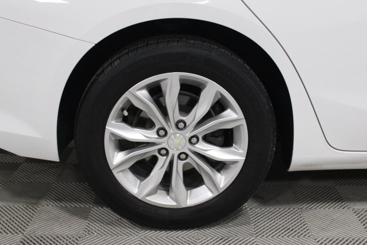Used 2020 Chevrolet Malibu LT FWD image 41