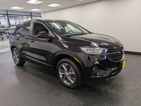 Used 2023 Buick Encore GX Select w/ Sport Touring Package image 3