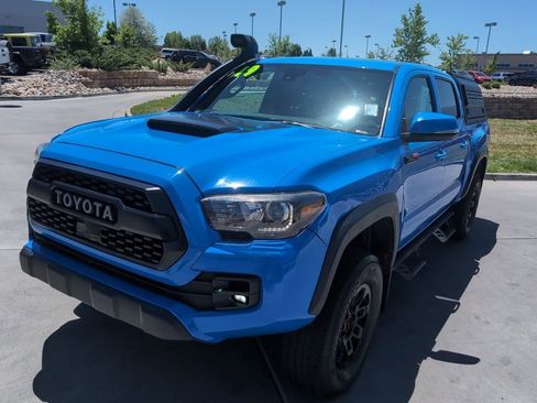 Used 2019 Toyota Tacoma TRD Pro AWD/4WD image 3