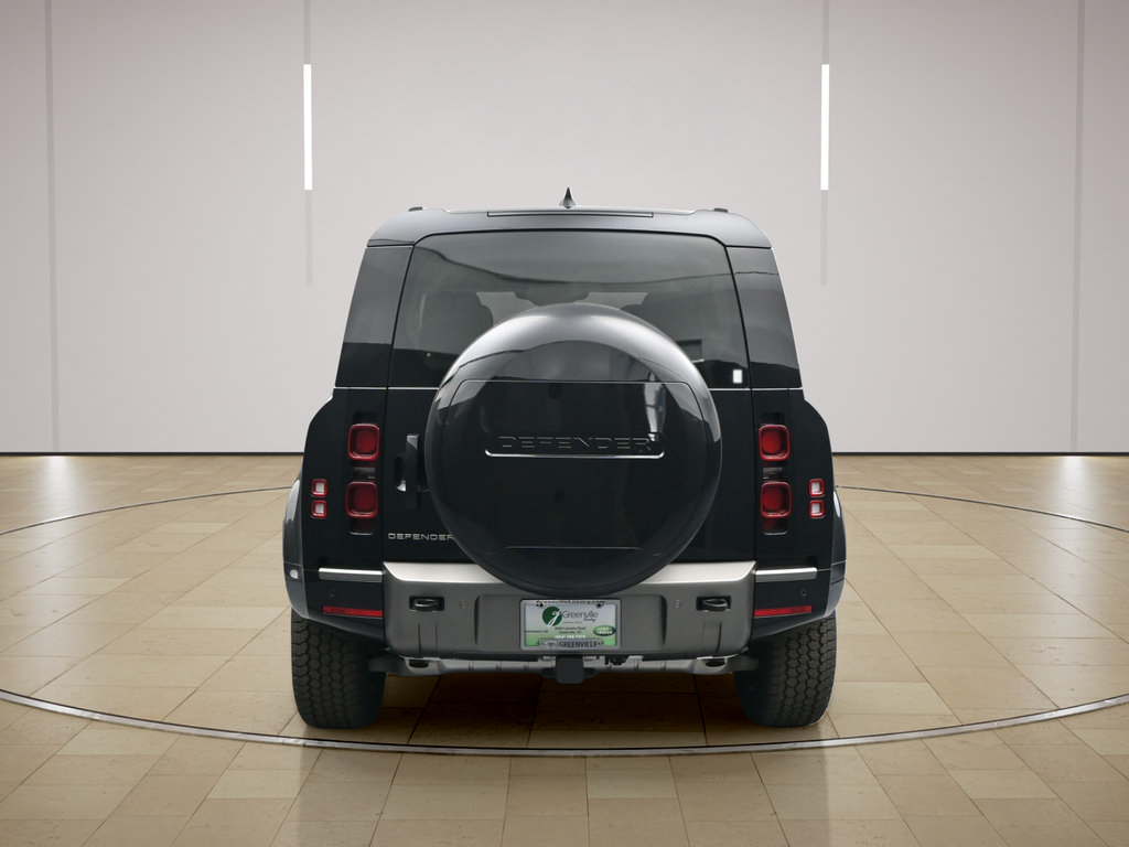 Used 2025 Land Rover Defender 110 X-Dynamic SE AWD/4WD image 21
