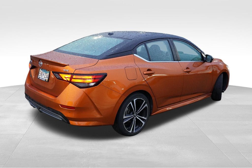 Used 2020 Nissan Sentra SR w/ Premium Package FWD image 3