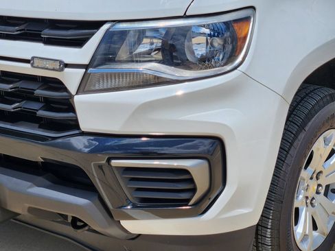 Used 2022 Chevrolet Colorado LT w/ Fleet Safety Package AWD/4WD image 8