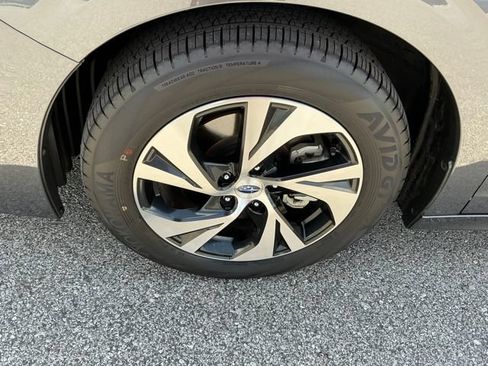 Certified 2025 Subaru Legacy Premium AWD/4WD image 9