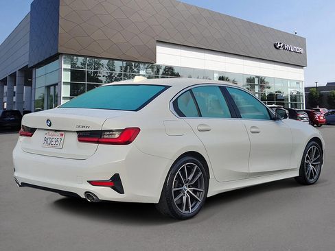 Used 2021 BMW 330i Sedan image 2