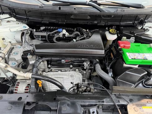 Used 2020 Nissan Rogue SV w/ Premium Package FWD image 7