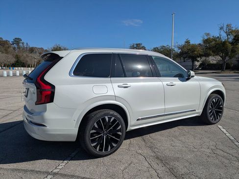 New 2026 Volvo XC90 T8 Ultra w/ Protection Package Premier AWD/4WD image 6