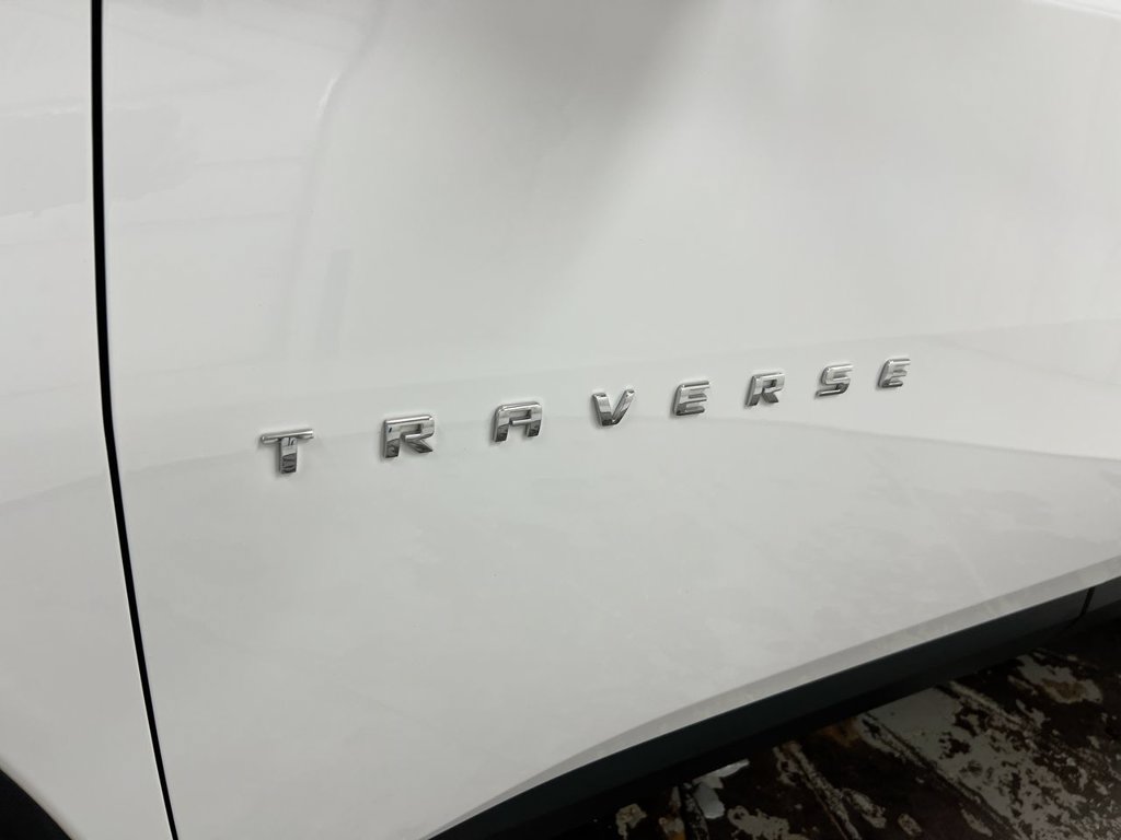 Used 2023 Chevrolet Traverse LT w/ LT Premium Package AWD/4WD image 28