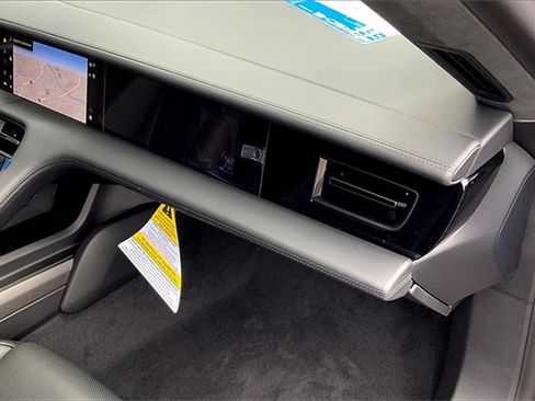 New 2025 Porsche Taycan GTS image 21