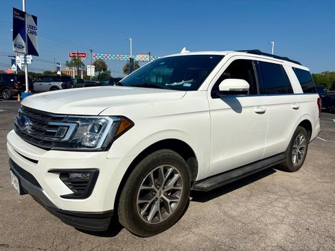 Used 2020 Ford Expedition XLT w/ Equipment Group 201A RWD image 9