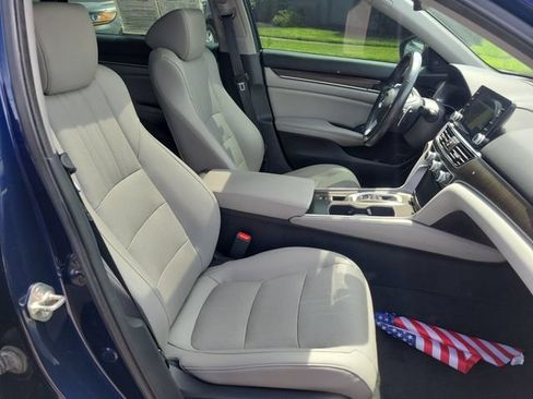 Used 2019 Honda Accord Touring image 28