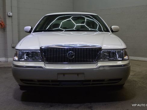 Used 2003 Mercury Grand Marquis GS RWD image 9