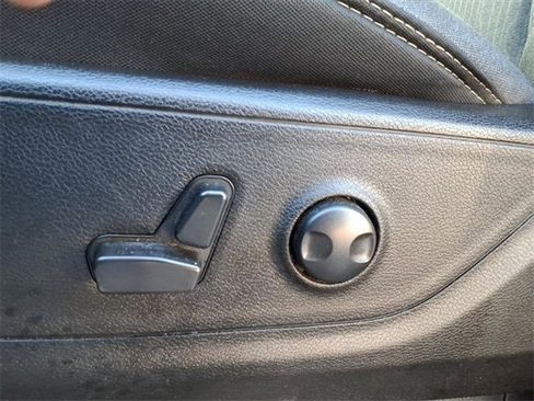 Used 2022 RAM 1500 Big Horn image 6