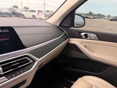 Used 2020 BMW X7 xDrive40i w/ Premium Package AWD/4WD image 16