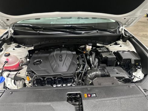 Certified 2025 Hyundai Tucson SEL AWD/4WD image 11