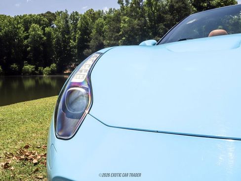 Used 2015 Ferrari California T RWD image 76