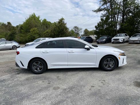 Used 2022 Kia K5 LX image 4