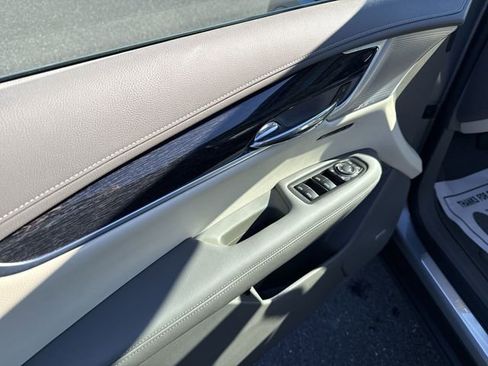 Certified 2023 Cadillac XT6 Premium Luxury image 23