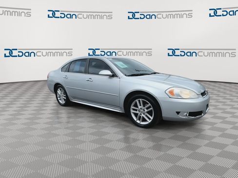 Used 2012 Chevrolet Impala LTZ FWD image 2